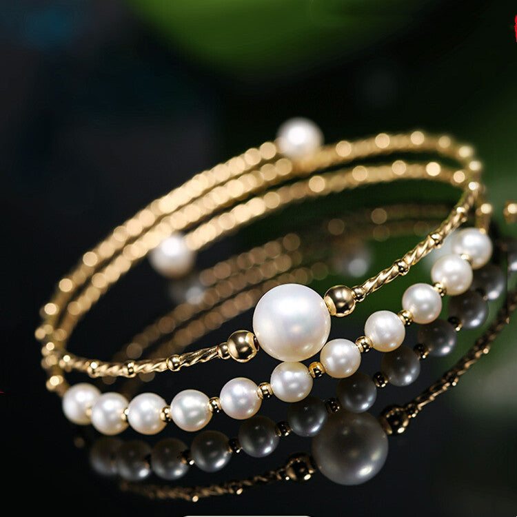 Pulsera elástica multicapa de perlas de agua dulce ligeras y resistentes para mujer