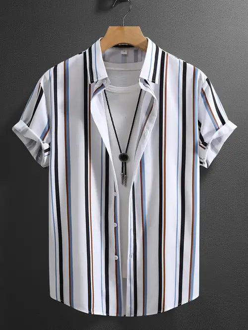 Camisa de cuello alto de manga corta con rayas de tendencia de moda de verano para hombre
